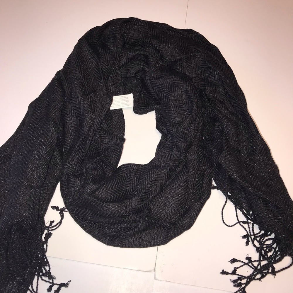 Pier 1 imports wrap black zigzag metallic scarf